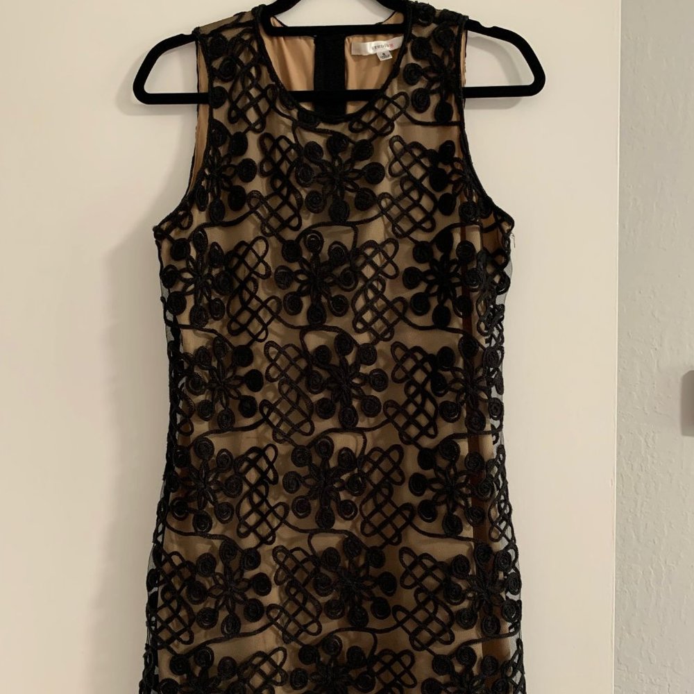 Classy & detailed dress